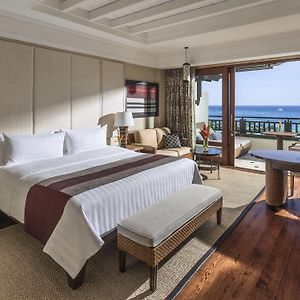 Endless Summer Premier Family Seaview Room